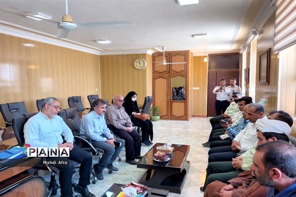 دیدار فرماندهان نظامی و انتظامی با سرپرست آموزش و پرورش بهبهان به مناسبت روز معلم