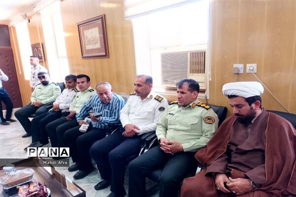 دیدار فرماندهان نظامی و انتظامی با سرپرست آموزش و پرورش بهبهان به مناسبت روز معلم