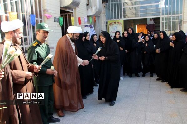 تقدیر از آموزگاران دبستان تفضلی ناحیه ۲ یزد