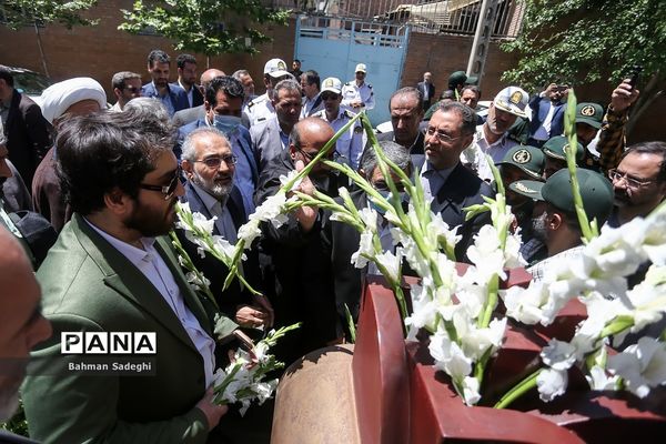 مراسم گلباران محل شهادت استاد مطهری