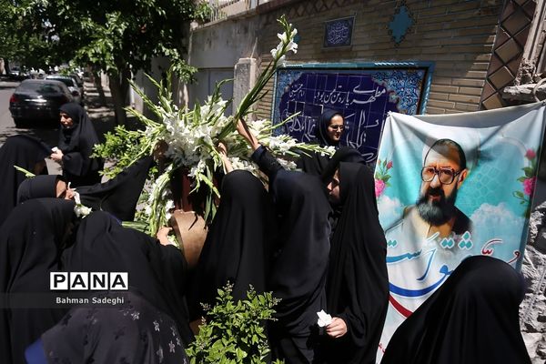 مراسم گلباران محل شهادت استاد مطهری