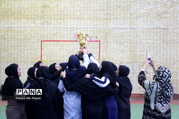 مسابقات فرهنگی بانوان استان بوشهر رشته والیبال