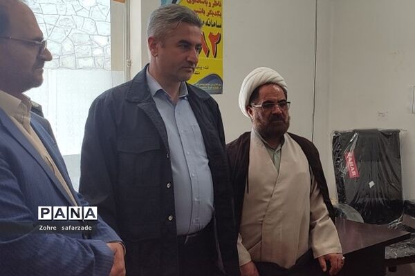 بازدید فرماندار شهرستان دماوند و بخشدار رودهن از  کانون تربیتی ‌حاج‌قاسم‌سلیمانی رودهن