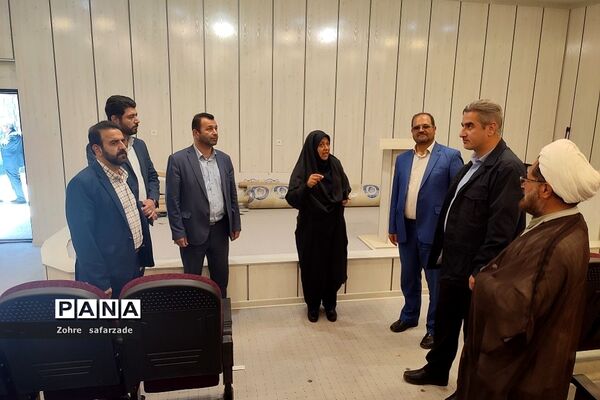 بازدید فرماندار شهرستان دماوند و بخشدار رودهن از  کانون تربیتی ‌حاج‌قاسم‌سلیمانی رودهن