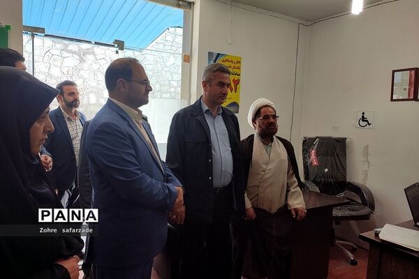 بازدید فرماندار شهرستان دماوند و بخشدار رودهن از  کانون تربیتی ‌حاج‌قاسم‌سلیمانی رودهن