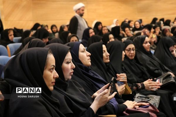 مراسم گرامیداشت مقام معلم و روز مشاور در مشهد