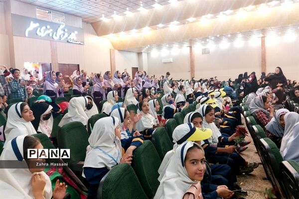 برگزاری همایش بزرگداشت هفته سلامت با میزبانی آموزش و پرورش ناحیه 3 شیراز