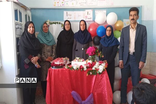 جشن روز معلم در دبستان شهید نواب صفوی خاتم