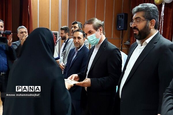 تجلیل از ۲٠٠ معلم، معاون و مدیران نمونه شهرستان قرچک