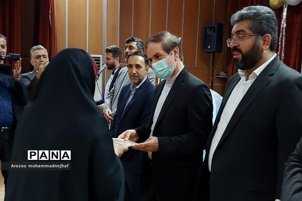 تجلیل از ۲٠٠ معلم، معاون و مدیران نمونه شهرستان قرچک