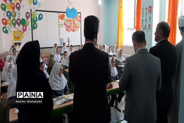 مراسم بزرگداشت روز معلم در مدارس شهرستان ملارد