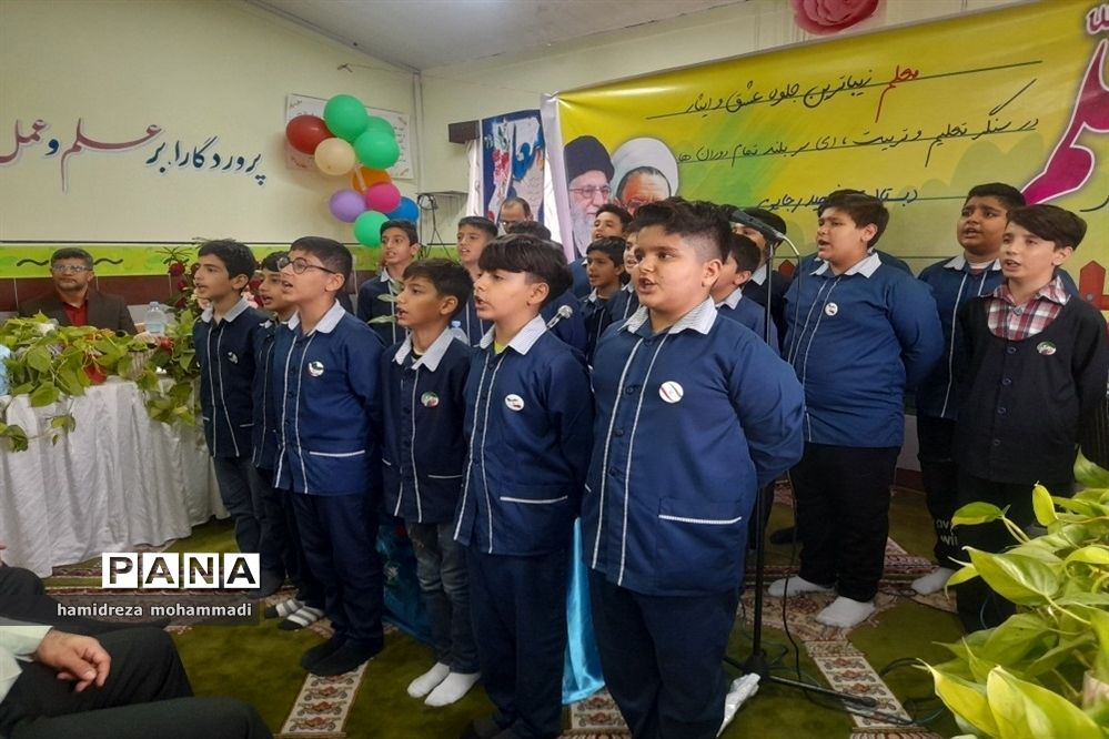 مراسم زنگ سپاس معلم در شهرستان قائمشهر