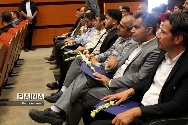 همایش تجلیل از معلمان و دانش‌آموزان برتر مدرسه شهید کلاهدوز