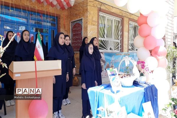 بزرگداشت روز معلم در دبیرستان شاهد کوثر شهرستان رباط‌کریم