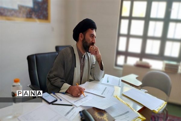 رقابت بیش از ۳۰۰ دانش‌آموز شهرستان نظرآباد در مسابقات قرآن، عترت و نماز