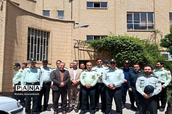تبریک عوامل نیروی انتظامی شهرستان پاکدشت به‌مناسبت هفته معلم