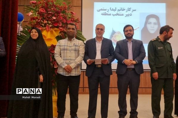 تجلیل از مقام شامخ معلم در دماوند