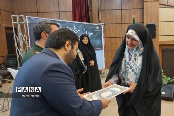 تجلیل از مقام شامخ معلم در دماوند