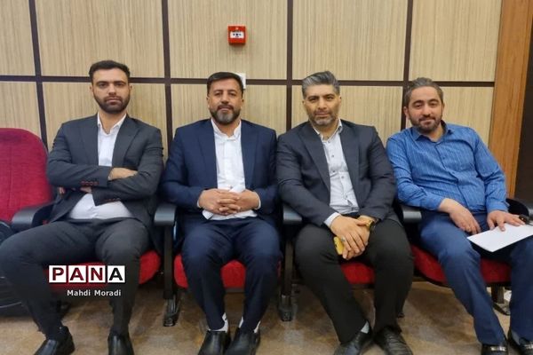 تجلیل از مقام شامخ معلم در دماوند