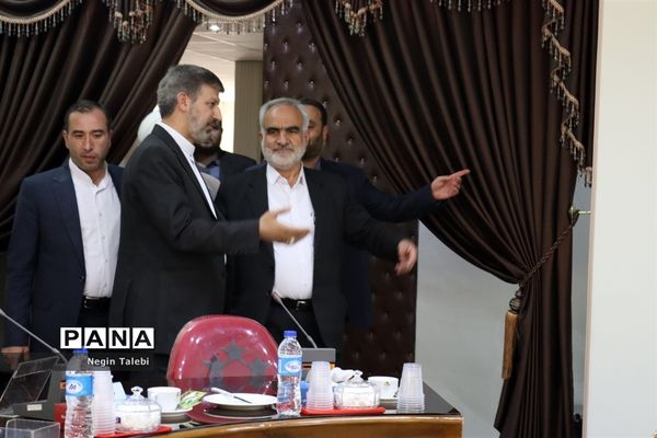 جلسه مشترک شورای معاونان با حضور معاون پرورشی و فرهنگی وزارت آموزش‌و پرورش