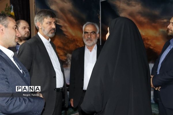 بازدید معاون پرورشی و فرهنگی وزارت آموزش‌ و پرورش از نمایشگاه مفهومی و قرآنی