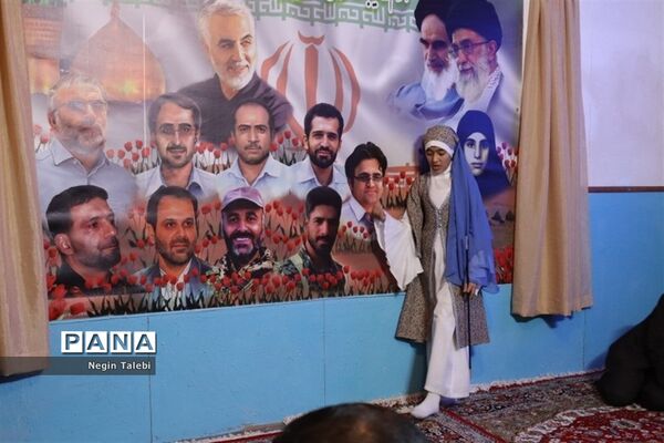 بازدید معاون پرورشی و فرهنگی وزارت آموزش‌ و پرورش از نمایشگاه مفهومی و قرآنی