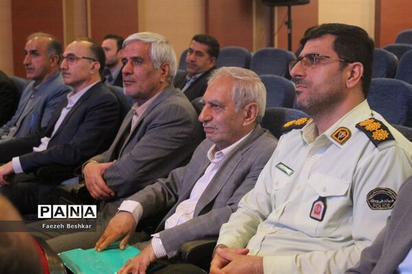 آیین گرامیداشت مقام معلم  و تجلیل از معلمان نمونه  شهرستان ساری