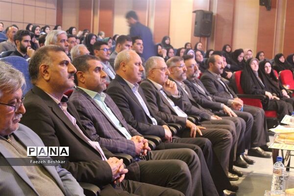 آیین گرامیداشت مقام معلم  و تجلیل از معلمان نمونه  شهرستان ساری