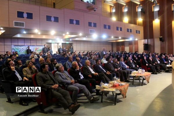 آیین گرامیداشت مقام معلم  و تجلیل از معلمان نمونه  شهرستان ساری