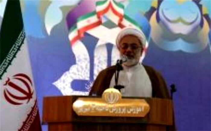 کسانی که با قرآن مأنوس باشند دچار گمراهی نمی‌شوند