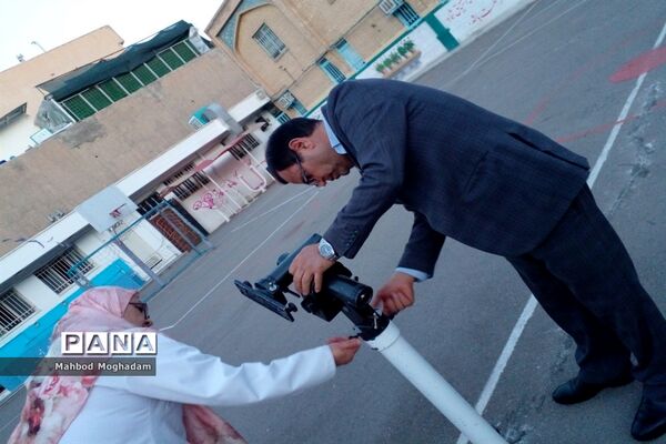 رصد ستارگان در دبیرستان شهیده معصومه قزوینی منطقه ۱۳