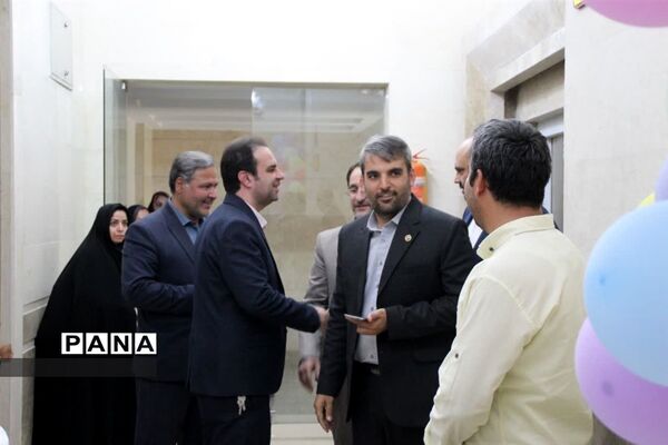 تجلیل از مدیران و معلمان برتر شهرستان پردیس با حضور مدیرکل شهرستان‌های استان تهران