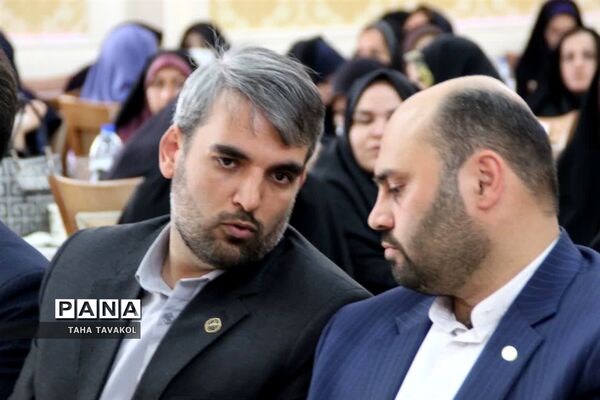 تجلیل از مدیران و معلمان برتر شهرستان پردیس با حضور مدیرکل شهرستان‌های استان تهران