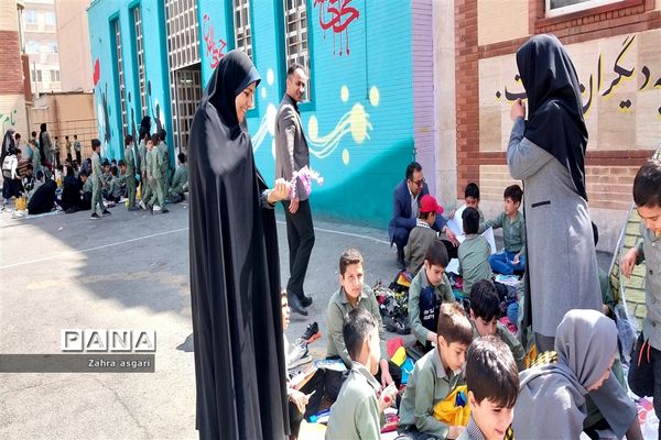 روز بدون کیف در مدارس ابتدایی منطقه ملارد