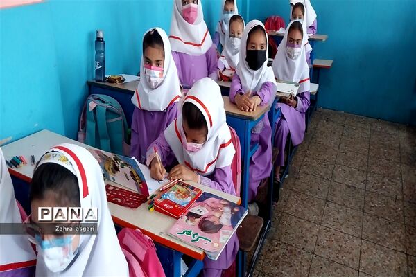 روز بدون کیف در مدارس ابتدایی منطقه ملارد