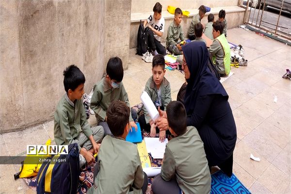 روز بدون کیف در مدارس ابتدایی منطقه ملارد