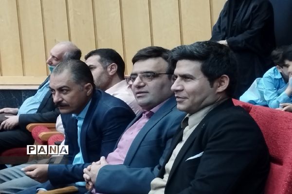 تقدیر معلمان و مدیران برتر کهریزک