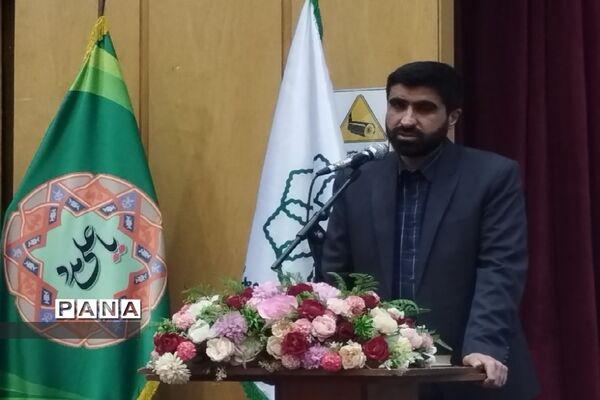 تقدیر معلمان و مدیران برتر کهریزک