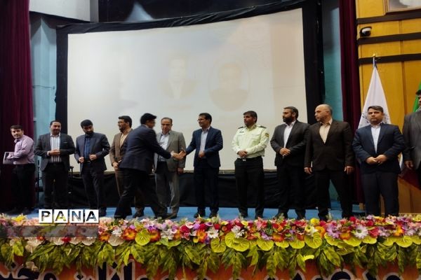 تقدیر معلمان و مدیران برتر کهریزک