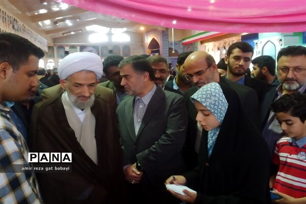 میز خدمت آموزش و پرورش استان مازندران در نماز جمعه ساری