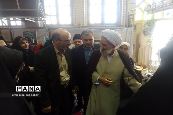 میز خدمت آموزش و پرورش استان مازندران در نماز جمعه ساری