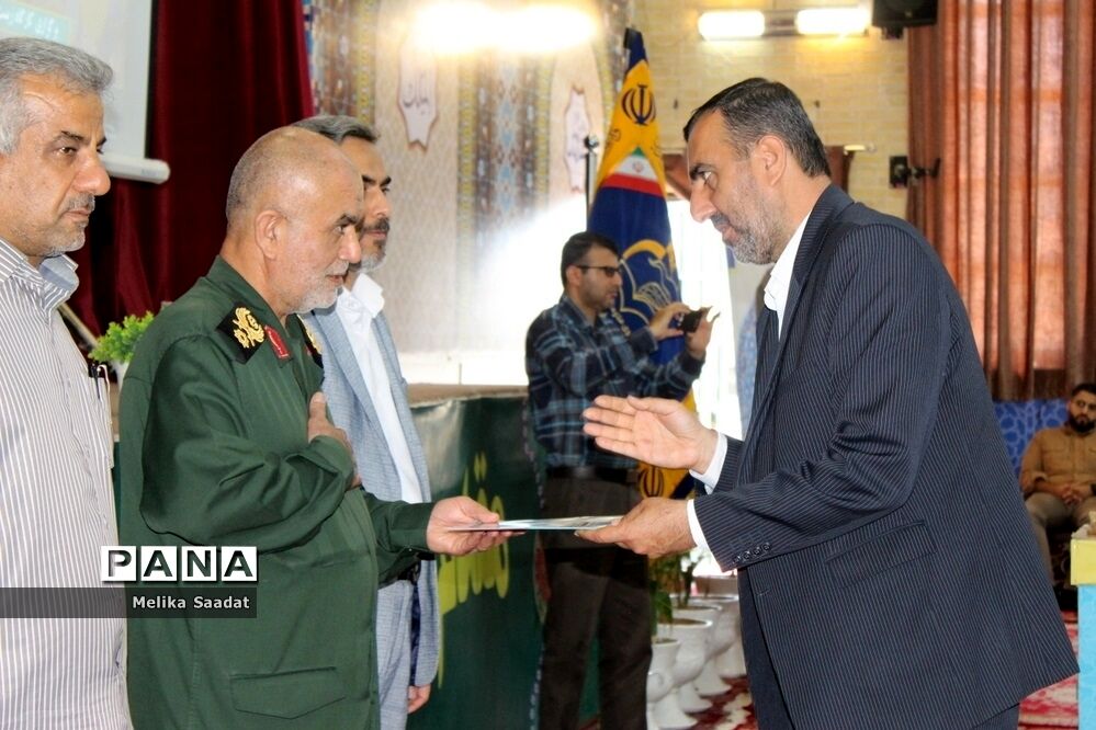 تجلیل از فرهنگیان بسیجی استان بوشهر