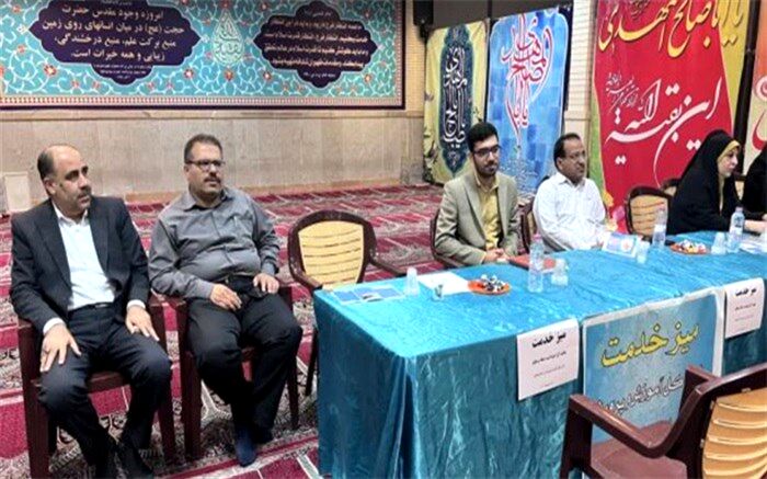 میزخدمت آموزش و پرورش در مصلی نماز جمعه سراسر استان بوشهر برگزار شد
