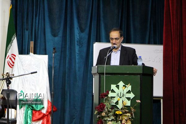 برگزاری رویداد نجوم و ستاره‌شناسی در سمپاد استان یزد