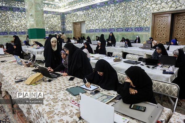 رویداد ملی هنری «لبخند خدا»، در حرم حضرت معصومه(س)