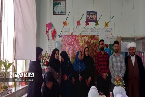 بزرگداشت مقام معلم در مدرسه عشایری مباشری خاتم