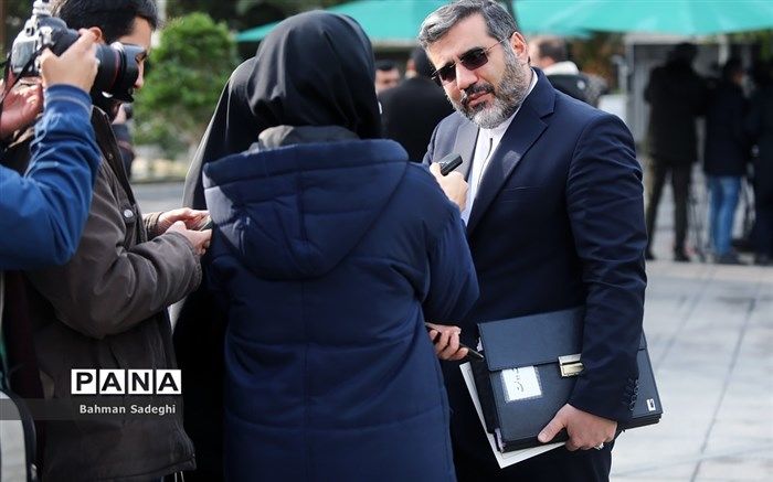 آموزش 330 هزار معلم به‌عنوان «مروجان کتابخوانی»