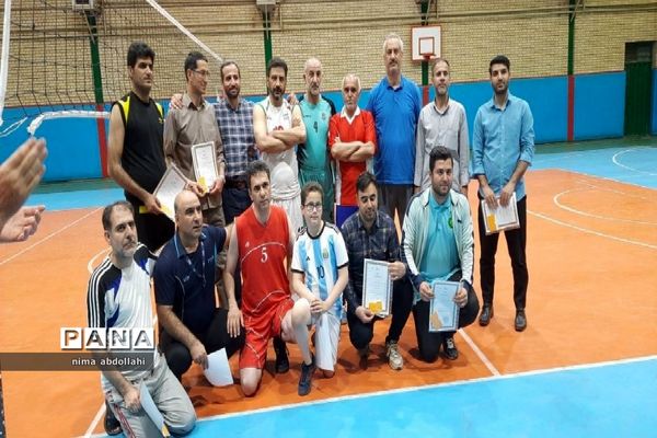 مسابقات والیبال فرهنگیان گرامیداشت هفته معلم