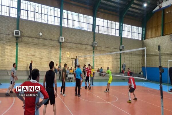 مسابقات والیبال فرهنگیان گرامیداشت هفته معلم