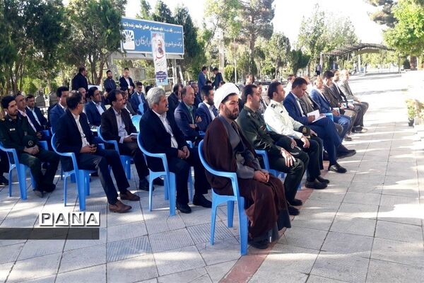 ‌تجدید میثاق فرهنگیان شهرستان گلپایگان در کنار قبور مطهر شهدای فرهنگی شهرستان